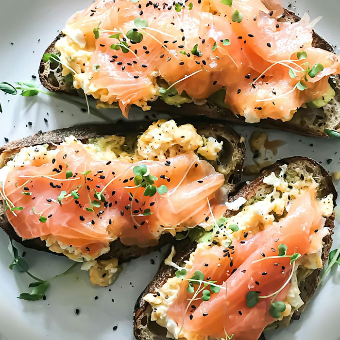 Salomn on Brown Bread